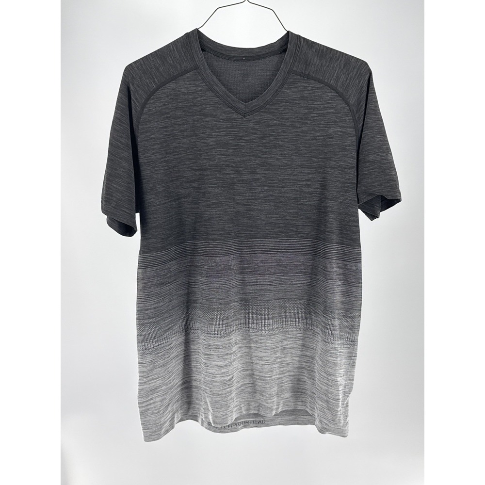 Lululemon Men Size Large Metal Vent Tech Short Sleeve T-Shirt Gray Stripe Ombre